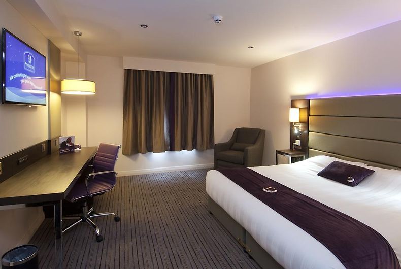 premier inn liverpool