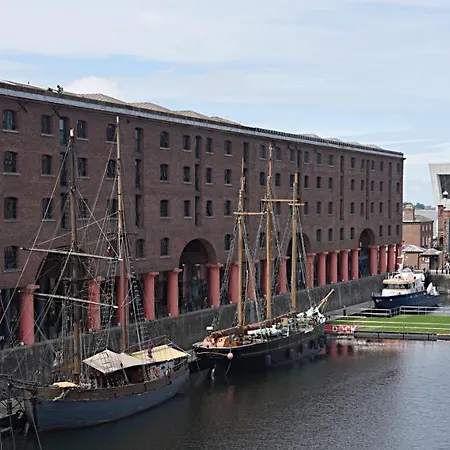 Holiday Express Liverpool-albert Dock By Ihg Hotel Liverpool