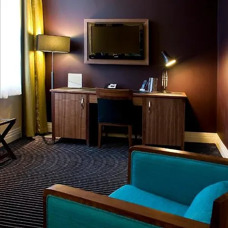Otel Hard Days Night