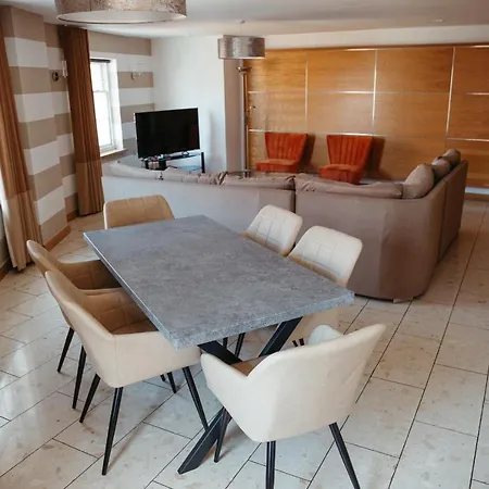 Posh Pads - 1 - Apart Otel