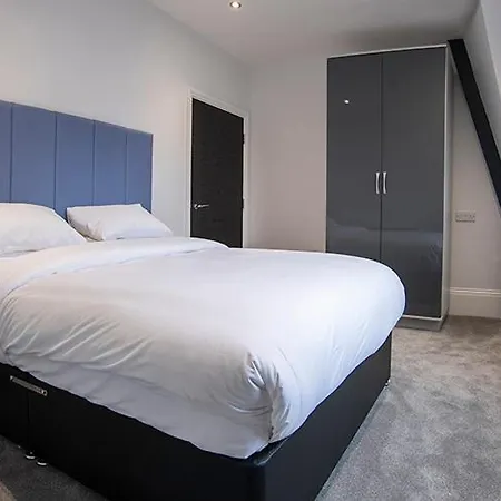 Cavern Quarter By The Castle Collection Appartement *