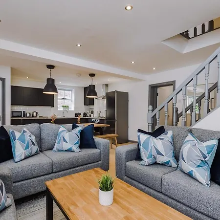 Host & - The Roscoe Coach House בית נופש *