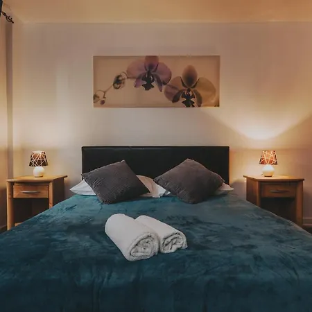 Centre - East Village * ليفربول