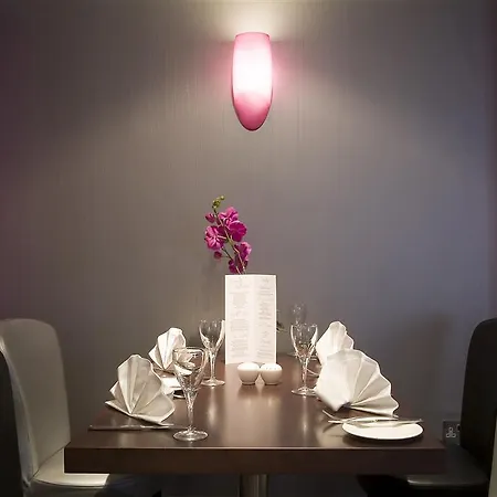 Hotel Hotel, Sure Collection By Western 3*
