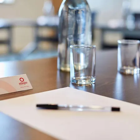 Hotel apartamentowy Adagio Centre 4*