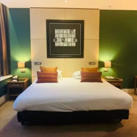 Otel Hard Days Night