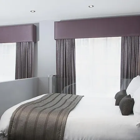 Aparthotel Epic Duke Street 4*