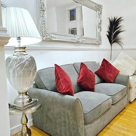 Sidemersey Livings - Spacious Loft For Bigger Groups - Very And Cosy *