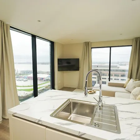 Novu Waterfront * Liverpool