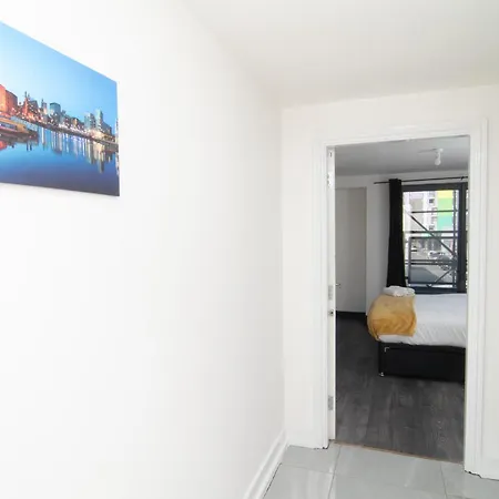 2 Bed 2 Bath Centre Sleep 7 公寓 *