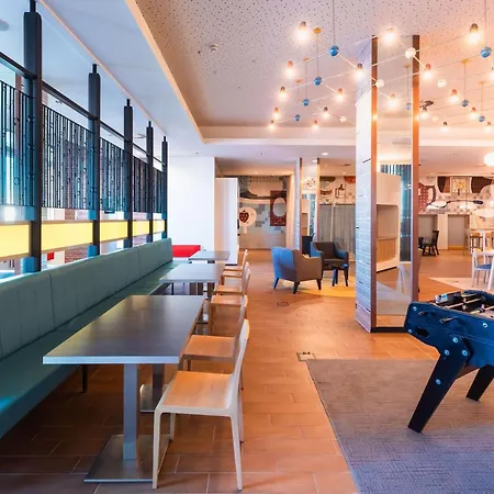 Hotel apartamentowy Adagio Centre 4*