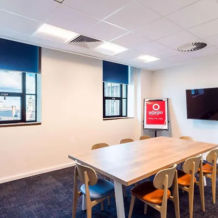Adagio Centre Hotel apartamentowy 4*