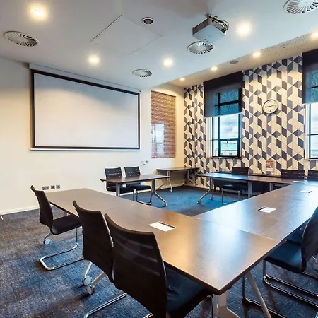 Adagio Centre 4*