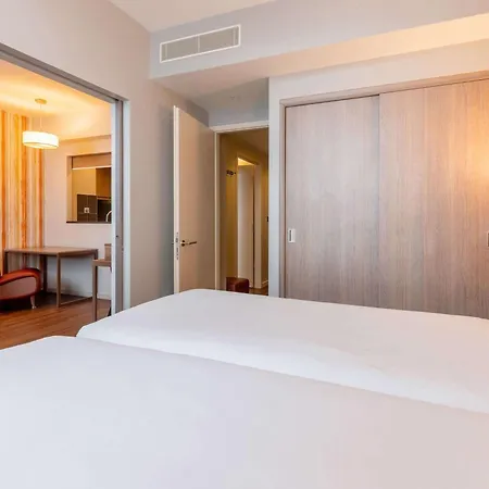 Adagio Centre 4*