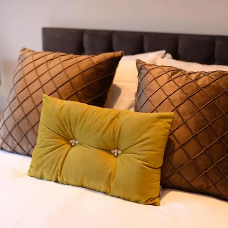 Stunning Location With River View And Parking Space Included *