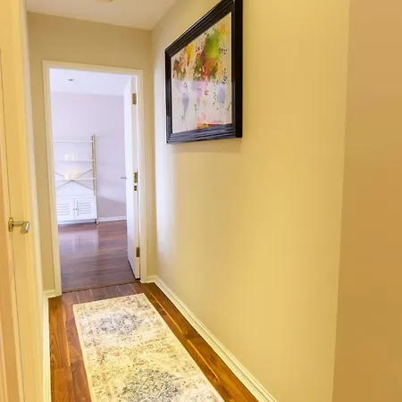 Stunning Location With River View And Parking Space Included * Liverpool