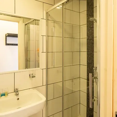 Trivelles Seaforth Hotel Litherland