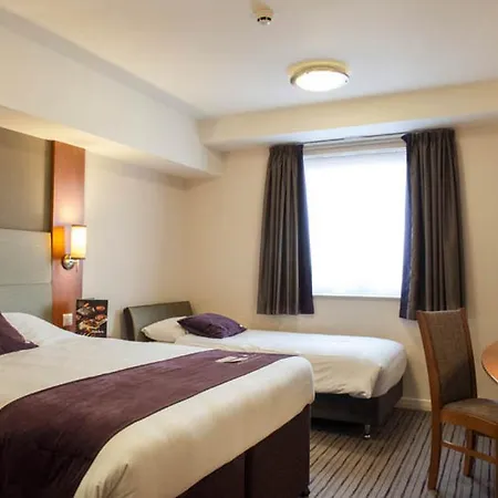 Premier Wirral - Hotel