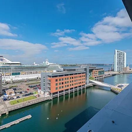 Novu Waterfront * Liverpool