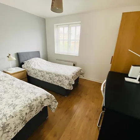 Beautiful 2 Bedroom Free Parking Appartement