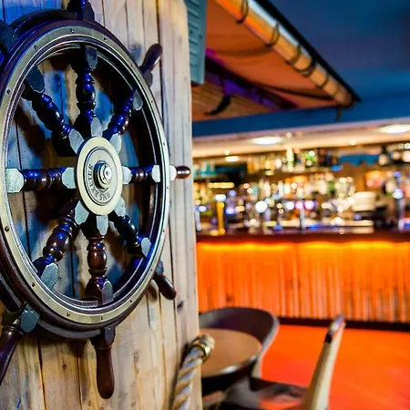 The Liner At Hotel