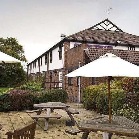 Premier Wirral - Hotel Heswall
