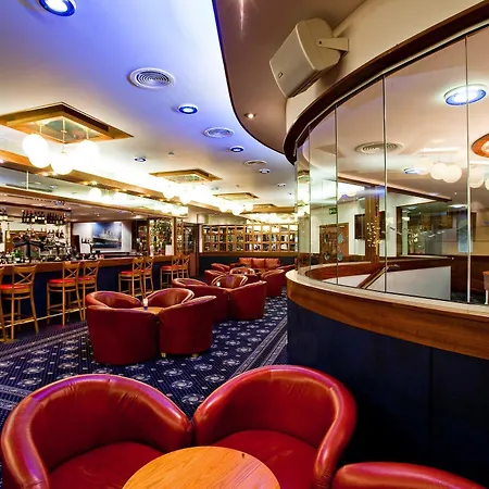 The Liner At Hotel 3*