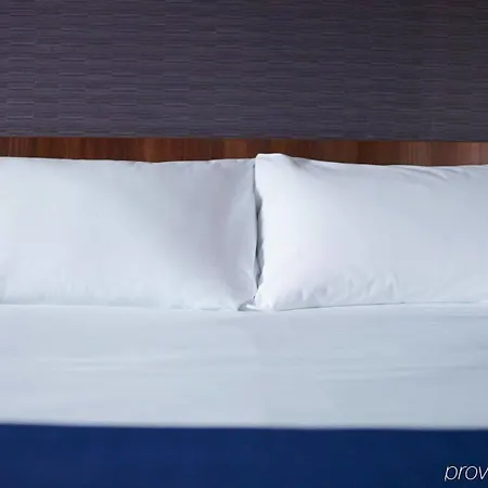 Hotel Holiday Express Liverpool-albert Dock By Ihg