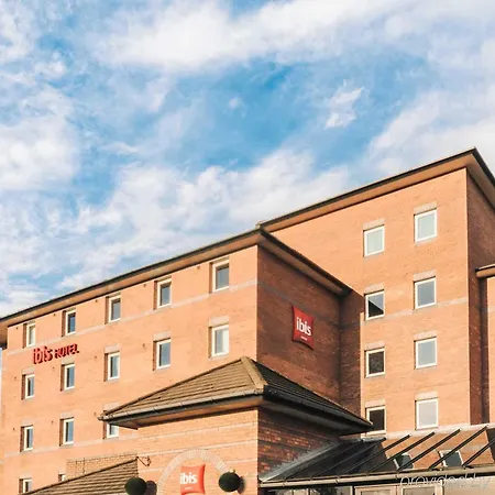 Hotel Ibis Centre Dock - One 3*