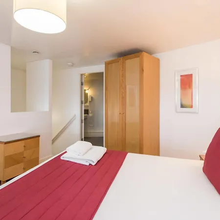 Daire Premier Liverpool