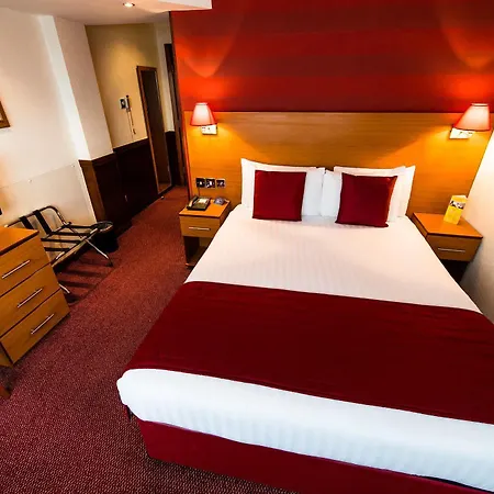 Hotel The Liner At Liverpool