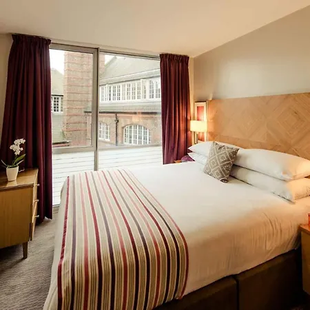 Daire Premier Liverpool