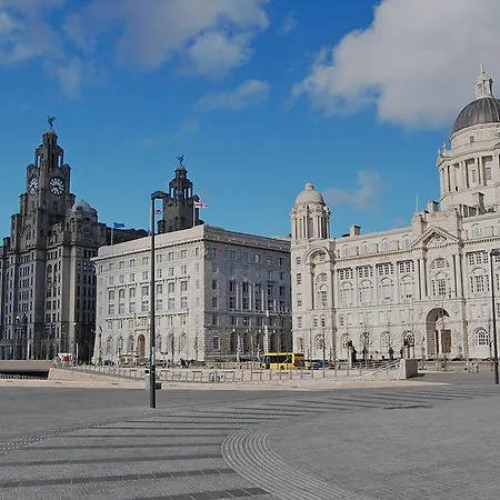 Hard Days Night 4* Liverpool