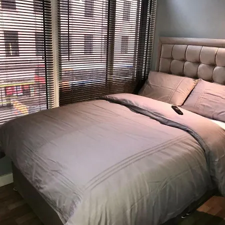 Brownlows 3* Liverpool