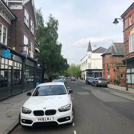 Lark Lane 2* Ливерпуль