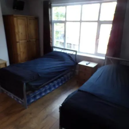 Manor House Pensionat 2*