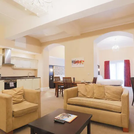 Richmond Apart-Hotel Daire *