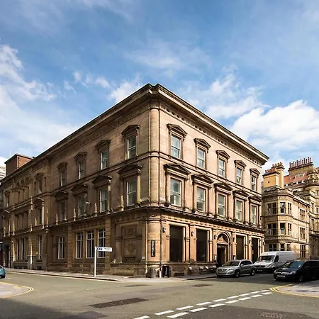 Luxe Near Albert Docks - 3 Graces - One - Business, Contract & Corporate Ready Apartment Liverpool