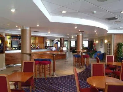 & Lounge 3* Knowsley
