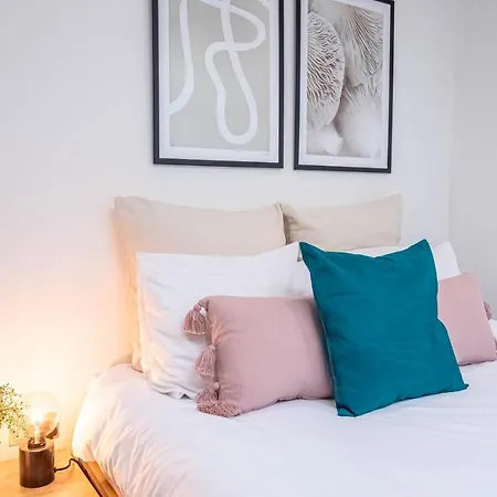 Luxe Near Albert Docks - 3 Graces - One - Business, Contract & Corporate Ready * Liverpool