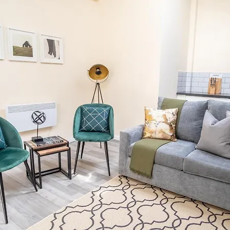 Luxe Near Albert Docks - 3 Graces - One - Business, Contract & Corporate Ready * Liverpool