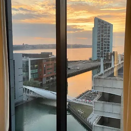 Novu Waterfront * Liverpool