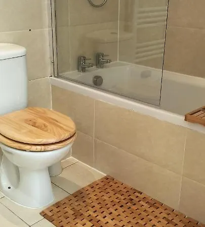Characterful Abode With Free Parking. *