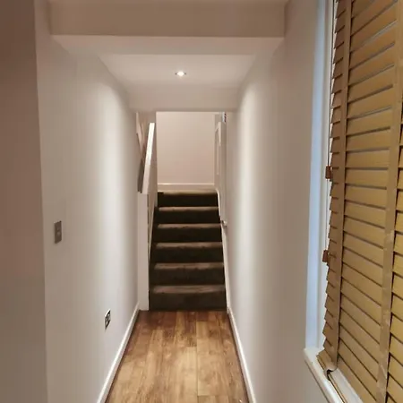 Luxe Near Albert Docks - 3 Graces - One - Business, Contract & Corporate Ready Liverpool