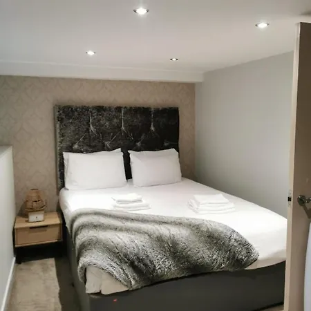 Luxe Near Albert Docks - 3 Graces - One - Business, Contract & Corporate Ready * Liverpool