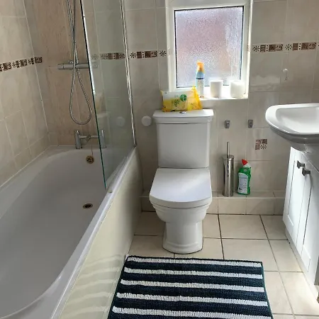 Large House Near Anfield & Town Aparthotel Liverpool