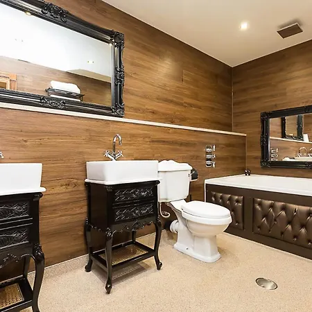 The Dixie Dean Hotell