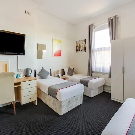 Oyo Palatine Inn 2*