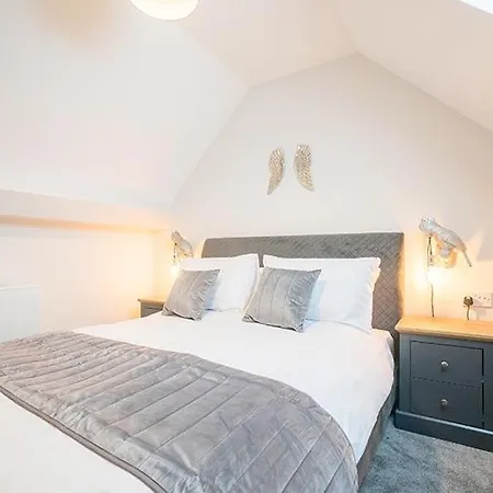 The Queens Arms Apartment *