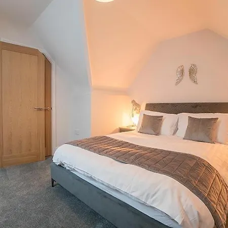 The Queens Arms Apartment *